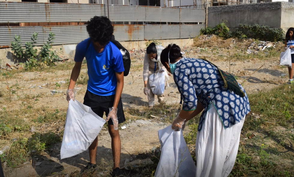 Joy of Sharing Green Hands